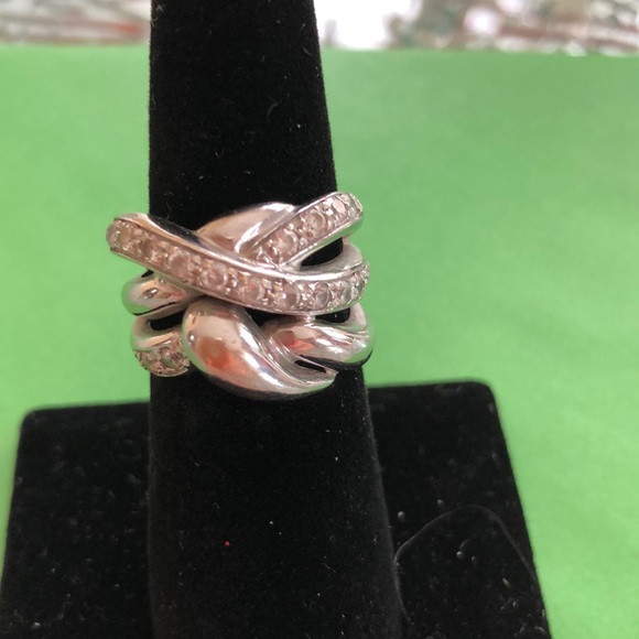 Ring - Picture 2 of 4